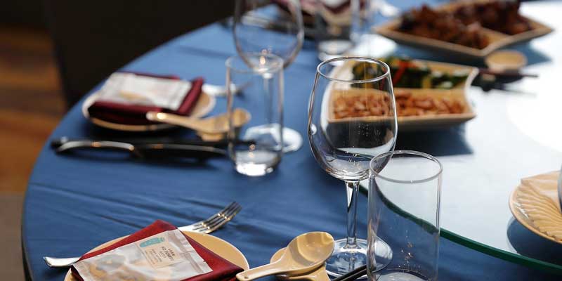 banquet place setting